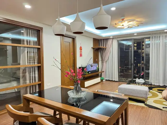 Cho thuê căn hộ chung cư Ngách 12 Tây Hồ, Hà Nội – 2 phòng ngủ, giá 35 triệu Cho thuê căn hộ chung cư Ngách 12 Tây Hồ, Hà Nội – 2 phòng ngủ, giá 35 triệu