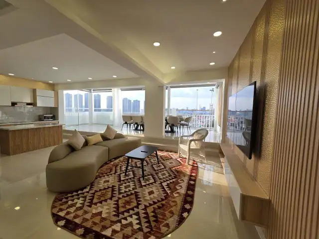 Cho thuê căn hộ chung cư Đường số 6 Quận 7, TP.HCM – 6 phòng ngủ, giá 135 triệu