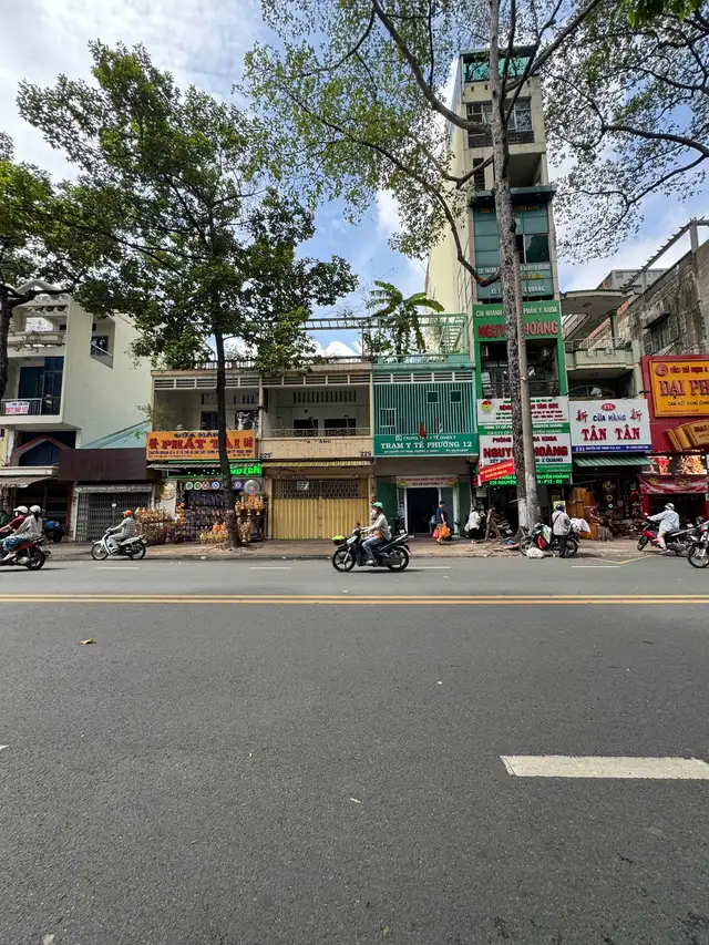 Bán nhà mặt tiền Nguyễn Chí Thanh Quận 5, TP.HCM – 5 phòng ngủ, giá 48 tỷ