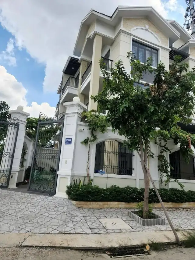 Bán nhà hẻm Đặng Thùy Trâm Quận Bình Thạnh, TP.HCM – giá 32 tỷ Bán nhà hẻm Đặng Thùy Trâm Quận Bình Thạnh, TP.HCM – giá 32 tỷ