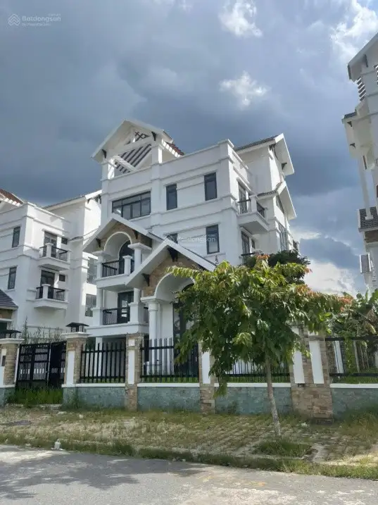 Bán nhà mặt tiền Nguyễn Văn Kỉnh Thành phố Thủ Đức, TP.HCM – giá 95 tỷ Bán nhà mặt tiền Nguyễn Văn Kỉnh Thành phố Thủ Đức, TP.HCM – giá 95 tỷ