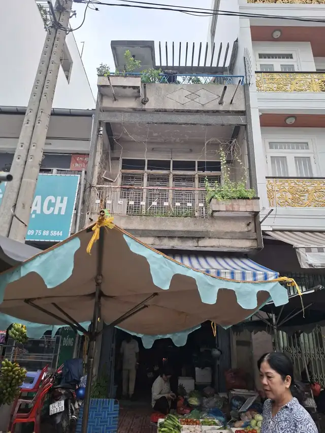 Bán nhà mặt tiền Bạch Vân Quận 5, TP.HCM – 4 phòng ngủ, giá 27.5 tỷ