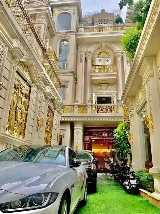 Bán nhà hẻm Nguyễn Đình Chiểu Quận 1, TP.HCM – 5 phòng ngủ, giá 320 tỷ Bán nhà hẻm Nguyễn Đình Chiểu Quận 1, TP.HCM – 5 phòng ngủ, giá 320 tỷ