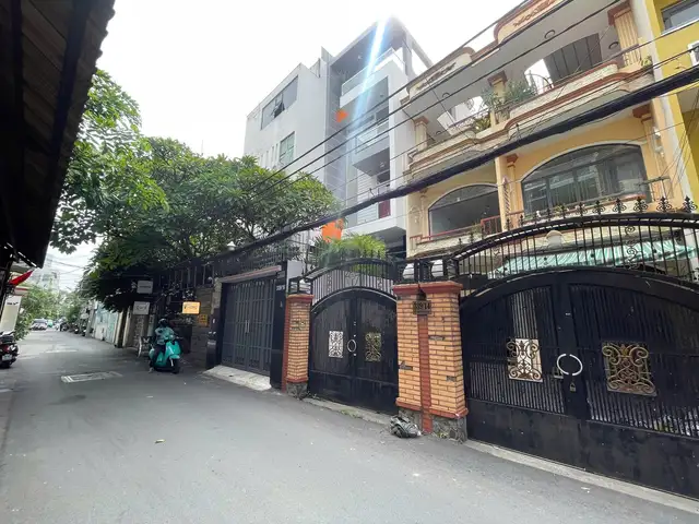 Bán nhà hẻm Lê Văn Sỹ Quận 3, TP.HCM – 1 phòng ngủ, giá 35 tỷ Bán nhà hẻm Lê Văn Sỹ Quận 3, TP.HCM – 1 phòng ngủ, giá 35 tỷ