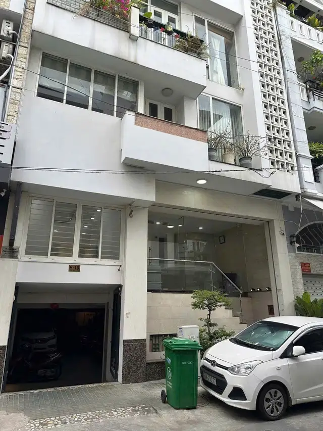 Bán nhà mặt tiền Hoa Trà Quận Phú Nhuận, TP.HCM – 6 phòng ngủ, giá 70 tỷ Bán nhà mặt tiền Hoa Trà Quận Phú Nhuận, TP.HCM – 6 phòng ngủ, giá 70 tỷ