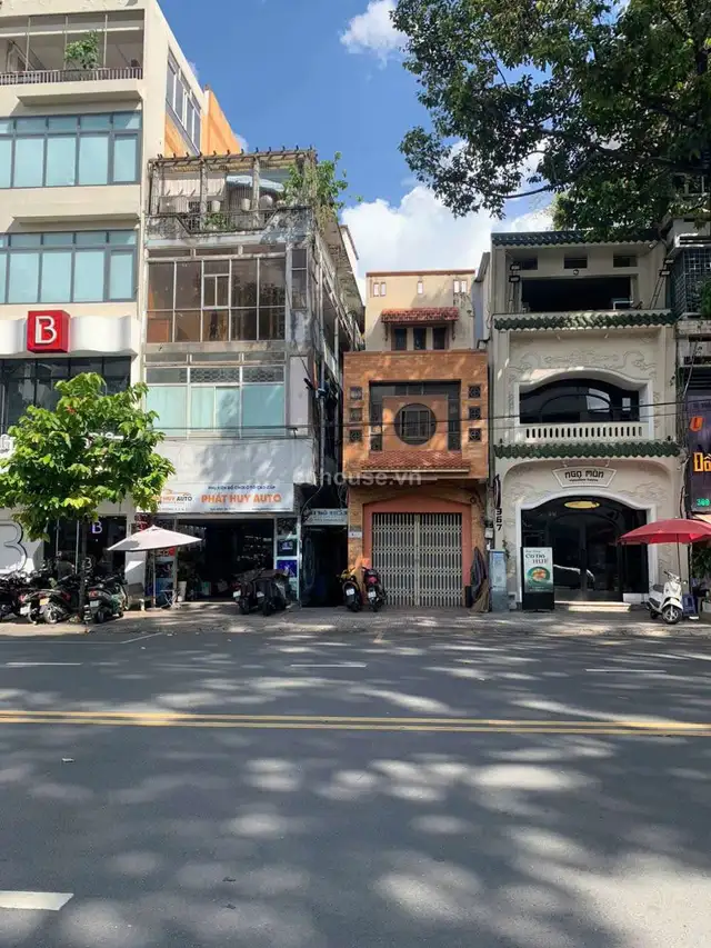 Bán nhà mặt tiền An Dương Vương Quận 5, TP.HCM – 4 phòng ngủ, giá 40 tỷ Bán nhà mặt tiền An Dương Vương Quận 5, TP.HCM – 4 phòng ngủ, giá 40 tỷ