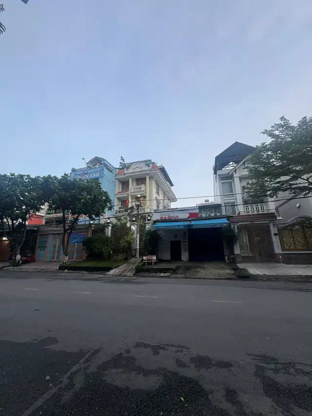 Bán nhà mặt tiền Bình Phú Quận 6, TP.HCM – 1 phòng ngủ, giá 30 tỷ Bán nhà mặt tiền Bình Phú Quận 6, TP.HCM – 1 phòng ngủ, giá 30 tỷ