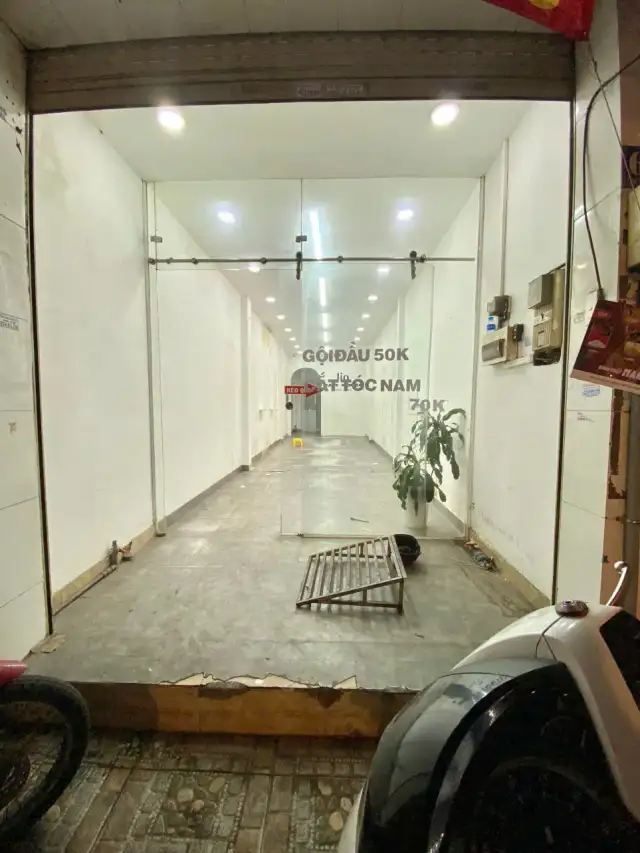 Bán nhà mặt tiền Cách Mạng Tháng Tám Quận 10, Hồ Chí Minh – 2 phòng ngủ, giá 16.5 tỷ