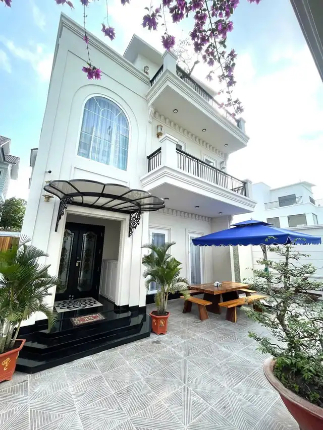 Bán nhà mặt tiền Đường Nguyễn Hoàng Thành phố Thủ Đức, TP.HCM – 1 phòng ngủ, giá 52 tỷ Bán nhà mặt tiền Đường Nguyễn Hoàng Thành phố Thủ Đức, TP.HCM – 1 phòng ngủ, giá 52 tỷ