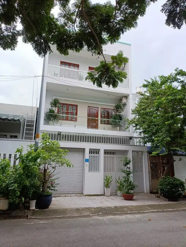 Bán nhà mặt tiền Phạm Công Trứ Thành phố Thủ Đức, TP.HCM – 4 phòng ngủ, giá 17.6 tỷ