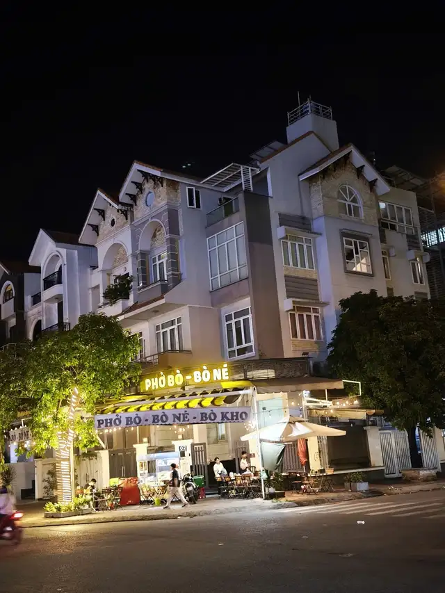 Bán nhà mặt tiền Hoàng Trọng Mậu Quận 7, TP.HCM – giá 102 tỷ