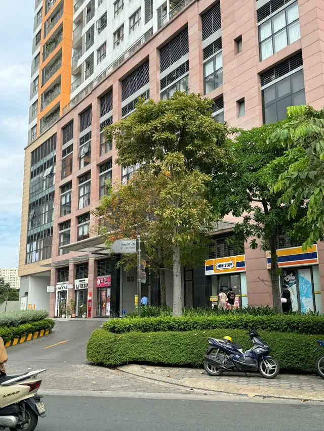 Bán nhà mặt tiền đường Số 51 Thành phố Thủ Đức, TP.HCM – 4 phòng ngủ, giá 30.5 tỷ