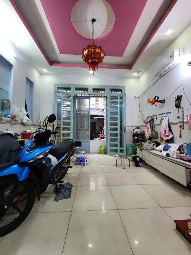 Bán nhà mặt tiền Hòa Bình Quận Tân Phú, TP.HCM – 3 phòng ngủ, giá 5.8 tỷ Bán nhà mặt tiền Hòa Bình Quận Tân Phú, TP.HCM – 3 phòng ngủ, giá 5.8 tỷ
