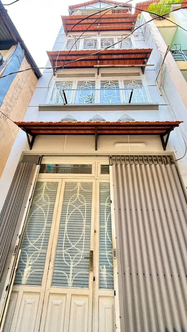 Bán nhà mặt tiền Lê văn sỹ Quận 3, TP.HCM – 3 phòng ngủ, giá 5.9 tỷ Bán nhà mặt tiền Lê văn sỹ Quận 3, TP.HCM – 3 phòng ngủ, giá 5.9 tỷ