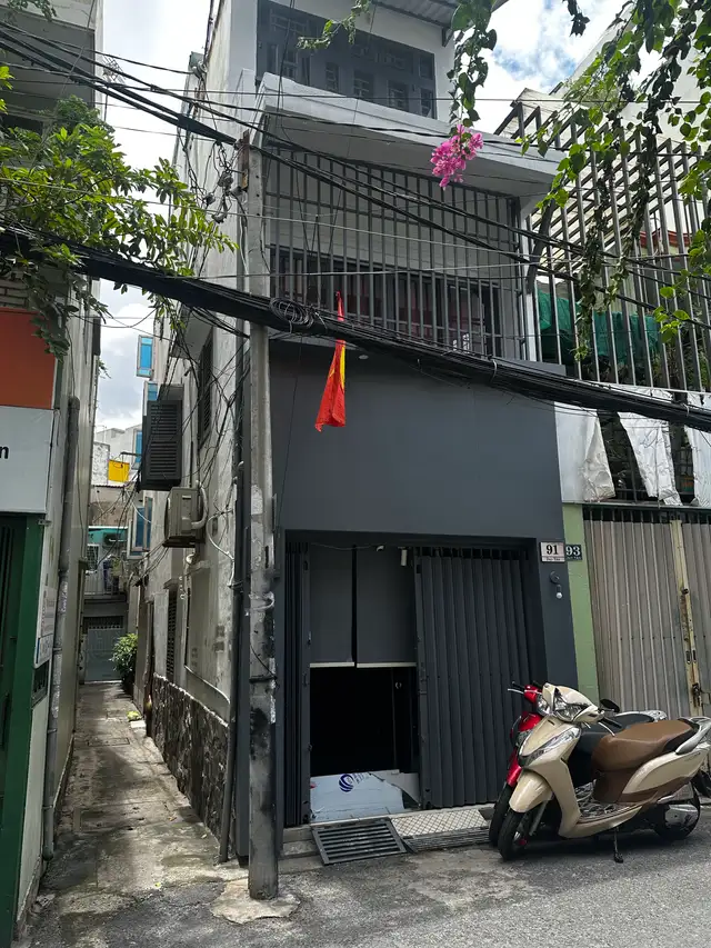 Bán nhà mặt tiền Duy Tân Quận Phú Nhuận, TP.HCM – 3 phòng ngủ, giá 8.5 tỷ Bán nhà mặt tiền Duy Tân Quận Phú Nhuận, TP.HCM – 3 phòng ngủ, giá 8.5 tỷ