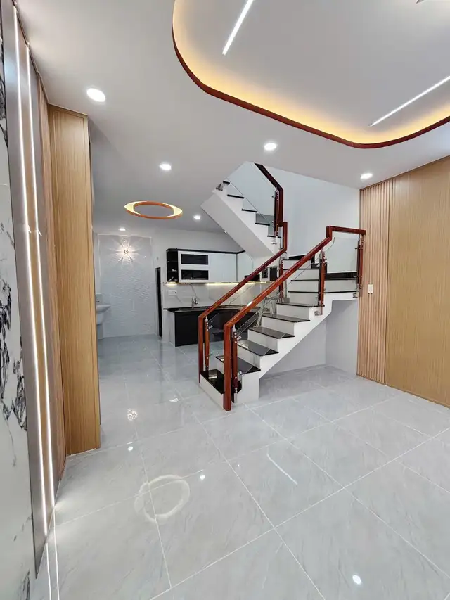 Bán nhà mặt tiền Đường Độc Lập Quận Tân Phú, TP.HCM – 6 phòng ngủ, giá 12.2 tỷ