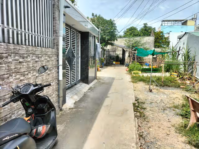 Bán nhà hẻm Quốc lộ 1A Thành phố Thủ Đức, TP.HCM – giá 4.9 tỷ Bán nhà hẻm Quốc lộ 1A Thành phố Thủ Đức, TP.HCM – giá 4.9 tỷ