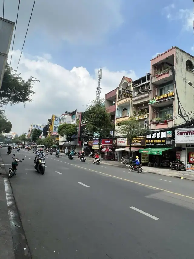Bán nhà mặt tiền Nguyễn Gia Trí Quận Bình Thạnh, TP.HCM – giá 115 tỷ