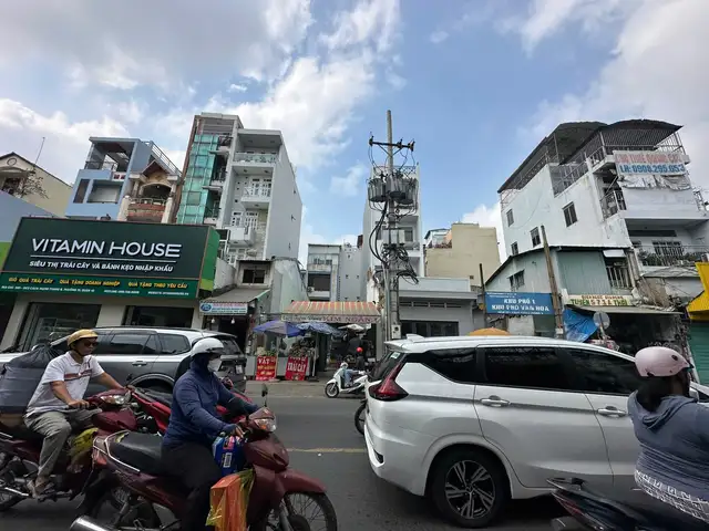 Bán nhà mặt tiền Cách Mạng Tháng Tám Quận 10, TP.HCM – giá 42 tỷ Bán nhà mặt tiền Cách Mạng Tháng Tám Quận 10, TP.HCM – giá 42 tỷ