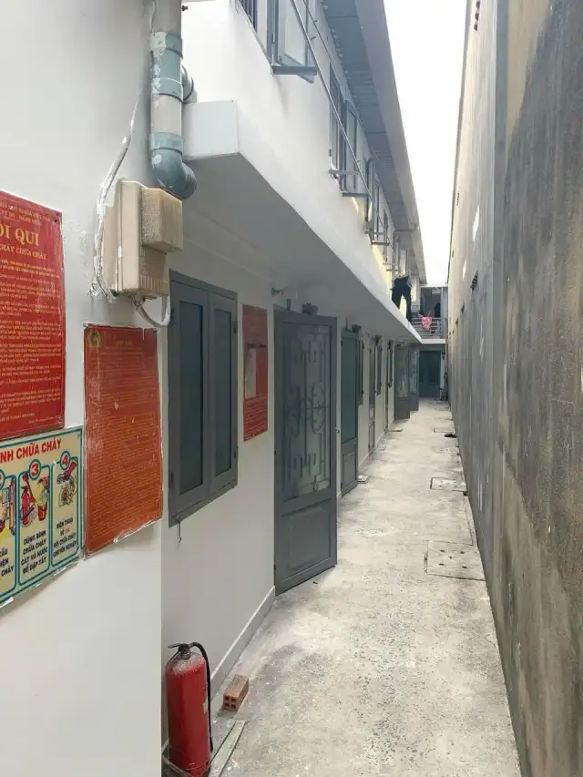 Bán nhà mặt tiền Quốc Lộ 13 Thành phố Thủ Đức, TP.HCM – 9 phòng ngủ, giá 31.5 tỷ