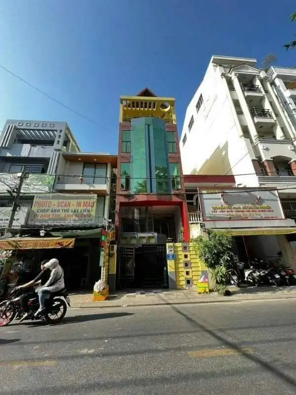 Bán nhà mặt tiền Nguyễn Minh Hoàng Quận Tân Bình, TP.HCM – giá 24 tỷ