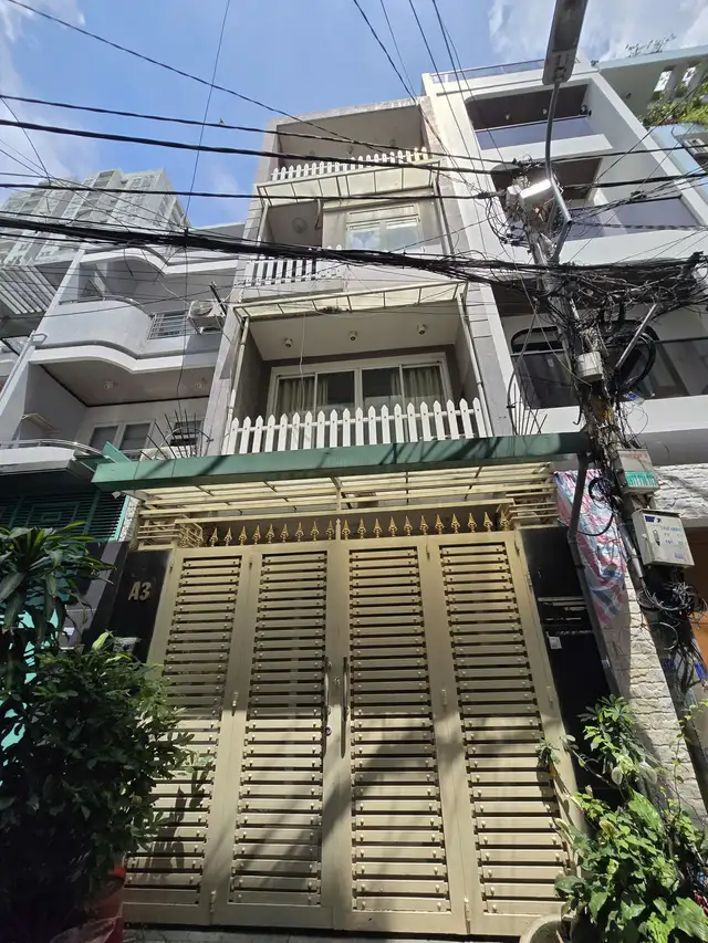 Bán nhà mặt tiền Cư Xá Đồng Tiến Quận 10, TP.HCM – 5 phòng ngủ, giá 14.5 tỷ Bán nhà mặt tiền Cư Xá Đồng Tiến Quận 10, TP.HCM – 5 phòng ngủ, giá 14.5 tỷ