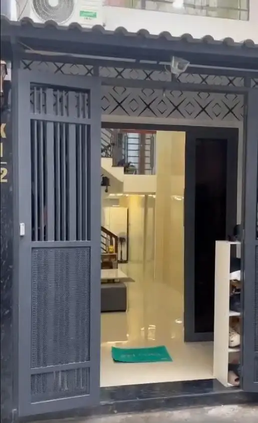 Bán nhà hẻm TK 11/22 đường Võ Văn Kiệt Quận 1, TP.HCM – 5 phòng ngủ, giá 6.7 tỷ Bán nhà hẻm TK 11/22 đường Võ Văn Kiệt Quận 1, TP.HCM – 5 phòng ngủ, giá 6.7 tỷ