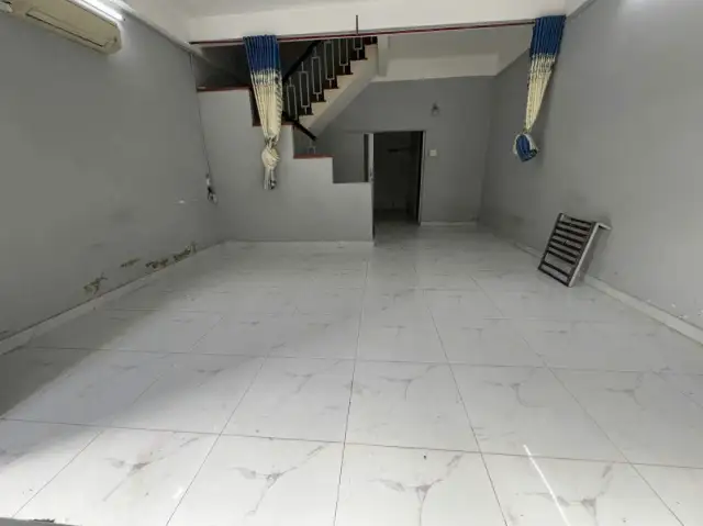 Bán nhà hẻm 131/50 Đường Thành Thái Quận 10, TP.HCM – 4 phòng ngủ, giá 9.9 tỷ