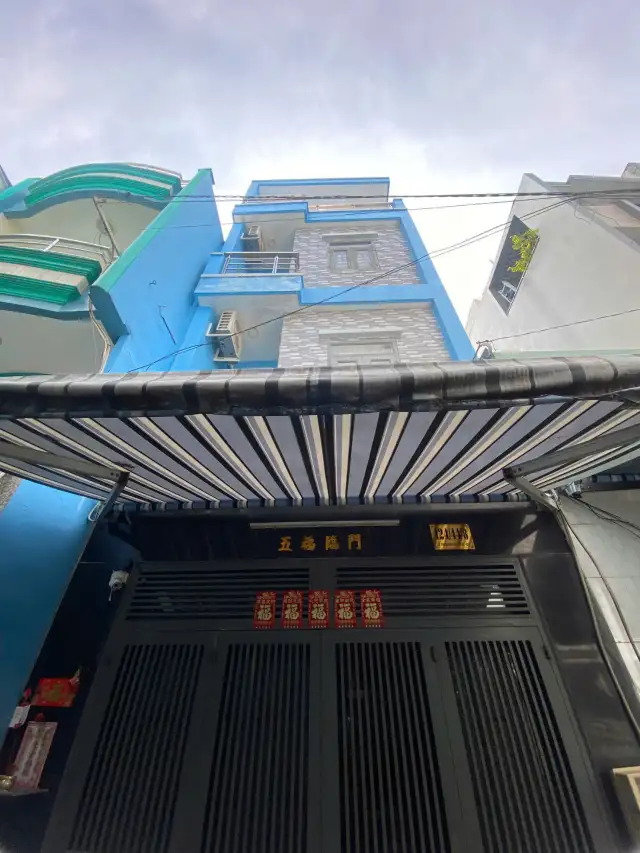 Bán nhà hẻm 124/44/8 Lê Thị Bạch Cát Quận 11, TP.HCM – 4 phòng ngủ, giá 6.3 tỷ Bán nhà hẻm 124/44/8 Lê Thị Bạch Cát Quận 11, TP.HCM – 4 phòng ngủ, giá 6.3 tỷ