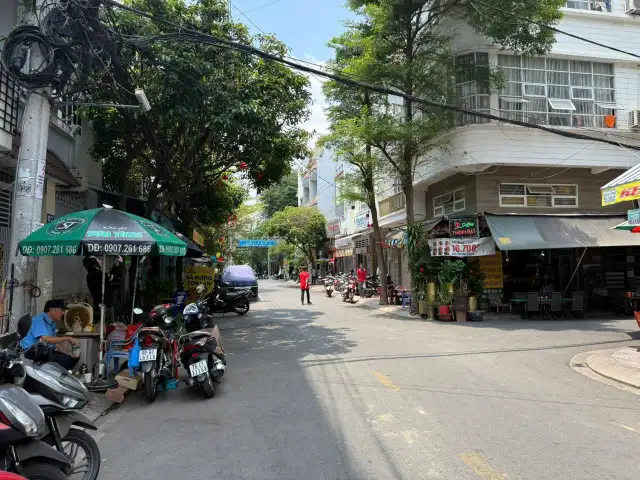 Bán nhà mặt tiền Đường Ca Văn Thỉnh Quận Tân Bình, TP.HCM – 14 phòng ngủ, giá 16.9 tỷ Bán nhà mặt tiền Đường Ca Văn Thỉnh Quận Tân Bình, TP.HCM – 14 phòng ngủ, giá 16.9 tỷ
