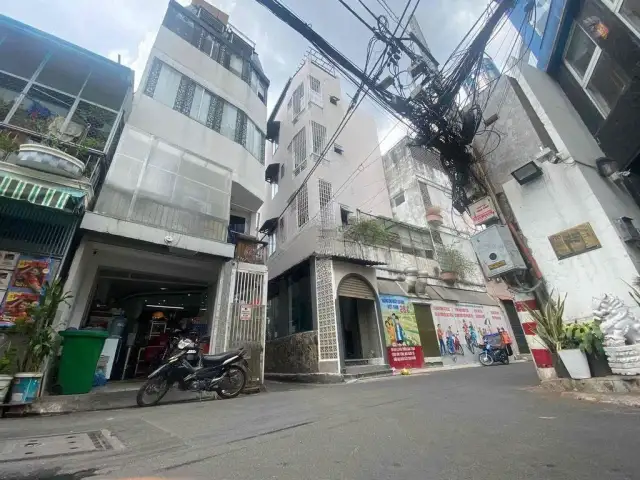 Bán nhà mặt tiền Đường Thích Quảng Đức Quận Phú Nhuận, TP.HCM – 5 phòng ngủ, giá 23 tỷ