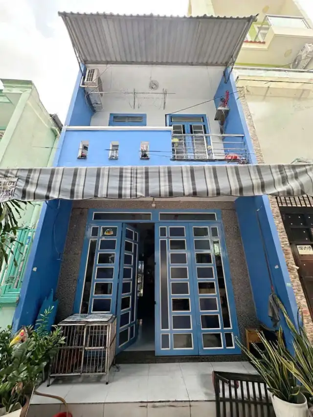 Bán nhà hẻm 130/17/11 Đường Lê Đình Cẩn Quận Bình Tân, TP.HCM – 2 phòng ngủ, giá 3.7 tỷ Bán nhà hẻm 130/17/11 Đường Lê Đình Cẩn Quận Bình Tân, TP.HCM – 2 phòng ngủ, giá 3.7 tỷ