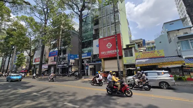 Bán nhà mặt tiền Nguyễn Chí Thanh Quận 5, TP.HCM – 5 phòng ngủ, giá 57 tỷ Bán nhà mặt tiền Nguyễn Chí Thanh Quận 5, TP.HCM – 5 phòng ngủ, giá 57 tỷ