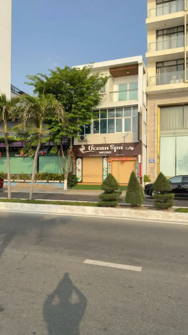 Bán nhà mặt tiền Lô 6 đường Phạm Văn Đồng Thành phố Nha Trang, Khánh Hòa – 3 phòng ngủ, giá 36.2 tỷ Bán nhà mặt tiền Lô 6 đường Phạm Văn Đồng Thành phố Nha Trang, Khánh Hòa – 3 phòng ngủ, giá 36.2 tỷ