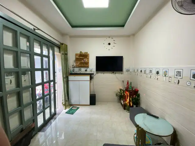 Bán nhà hẻm đường số 18 Quận Tân Phú, TP.HCM – 2 phòng ngủ, giá 3.1 tỷ