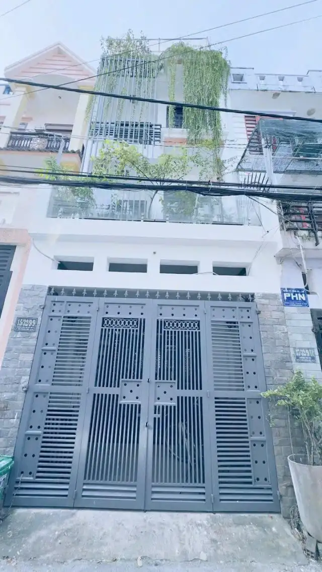 Bán nhà hẻm Lâm Thị Hố Quận 12, TP.HCM – 3 phòng ngủ, giá 5.6 tỷ