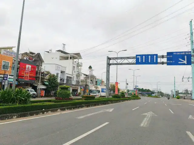 Bán nhà mặt tiền LÊ HỒNG PHONG Quận Bình Thuỷ, TP. Cần Thơ – 3 phòng ngủ, giá 9.9 tỷ Bán nhà mặt tiền LÊ HỒNG PHONG Quận Bình Thuỷ, TP. Cần Thơ – 3 phòng ngủ, giá 9.9 tỷ