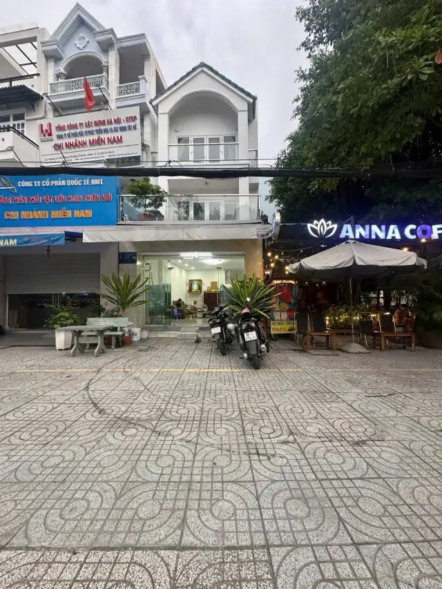 Bán nhà mặt tiền Lê Thị Riêng Quận 12, TP.HCM – 4 phòng ngủ, giá 12.5 tỷ